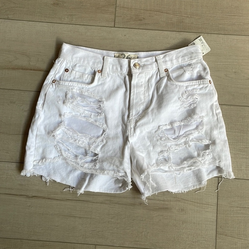 NWT Free People white jean shorts - Picture 3 of 6